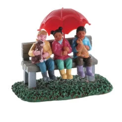 Lemax Village Collection Rainy Day With Friends #82577