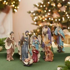 Kurt Adler 9-Inch Resin Nativity Set Of 8 Pieces -Kurt Adler Shop c5710 50 545fec70 eb78 443b aad1 92960b09ca98