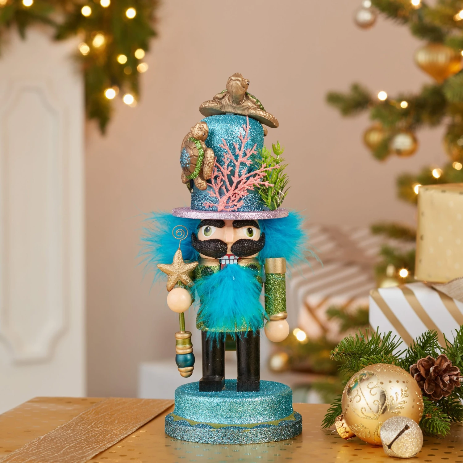 Kurt Adler 11-Inch Hollywood Nutcracker With Sea Turtle Hat 10 Kurt Adler 11-Inch Hollywood Nutcracker With Sea Turtle Hat - Image 8