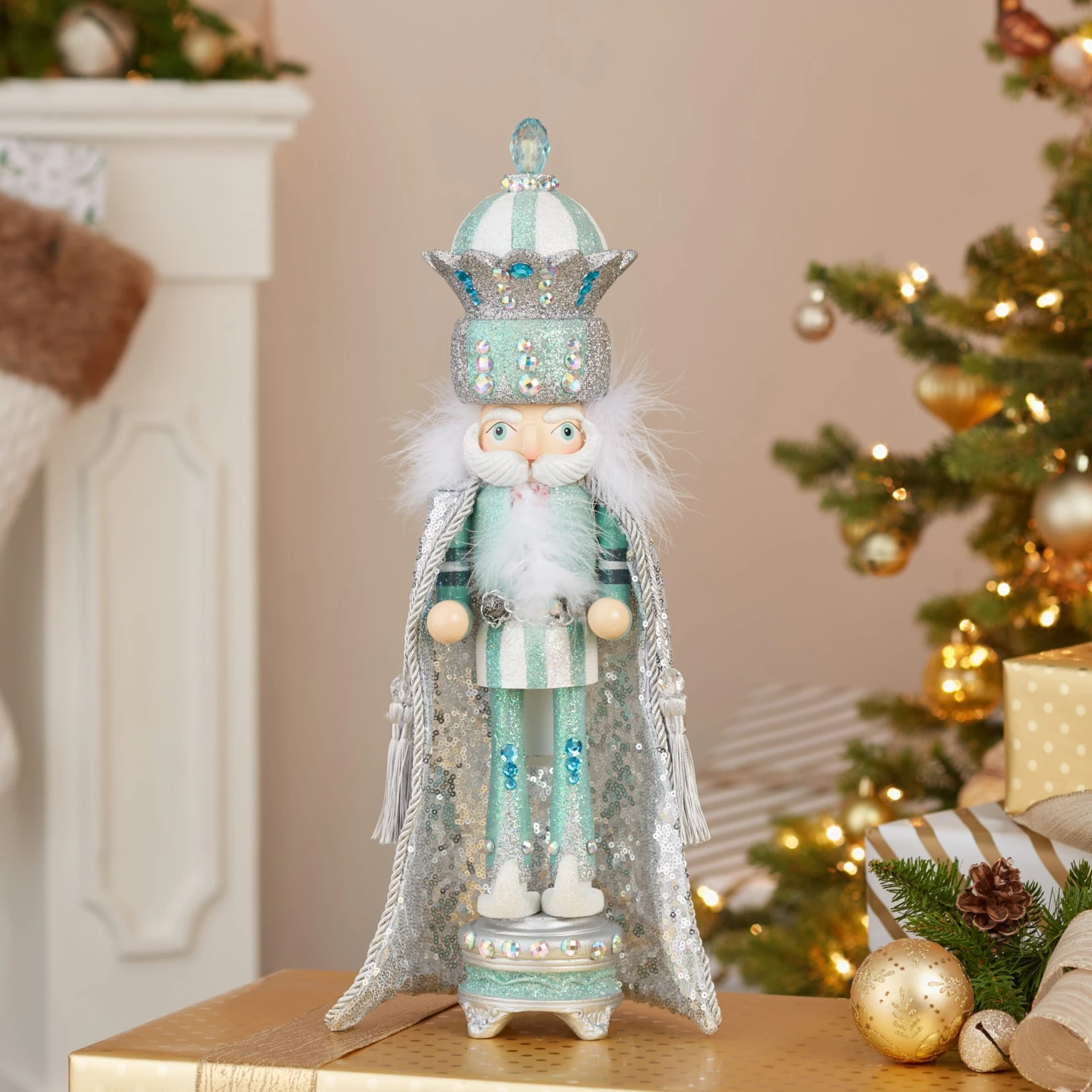 Kurt Adler 18.5-Inch Hollywood™ Blue And Silver King Nutcracker 8 Kurt Adler 18.5-Inch Hollywood™ Blue And Silver King Nutcracker - Image 6